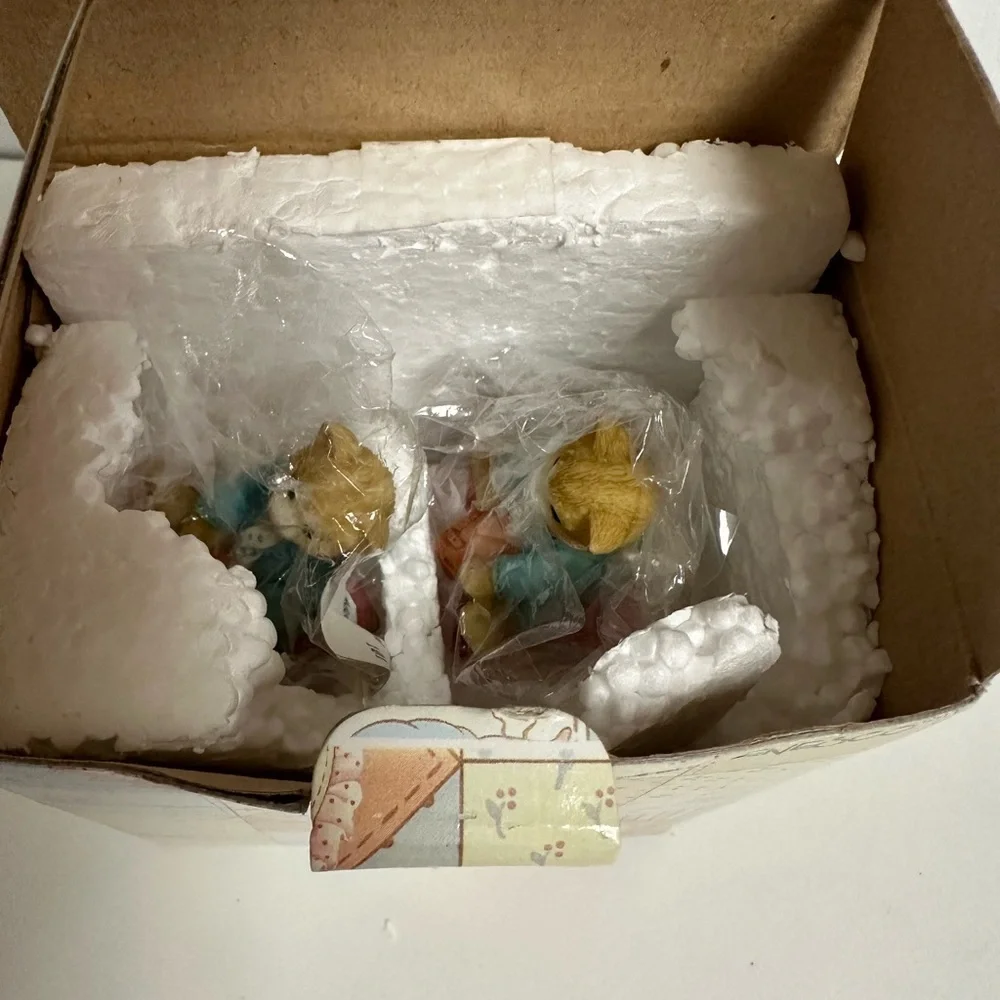 Enesco Calico Kittens Cat Figurine set of 3 “Cat Suit” Brand new